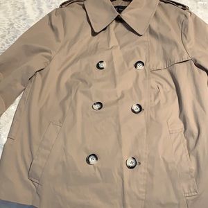 Restyled short trench coat